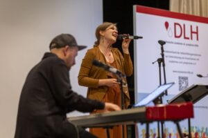 Piano und Gesang: Das "Duo Season" aus Kassel verzauberte das Publikum mit einem abwechslungsreichen musikalischen Programm. Das "Duo Season" aus Kassel verzauberte das Publikum mit einem abwechslungsreichen musikalischen Programm