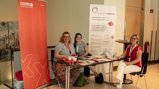 DKMS-Team am Infostand, 28. DLH-Patientenkongress, Köln